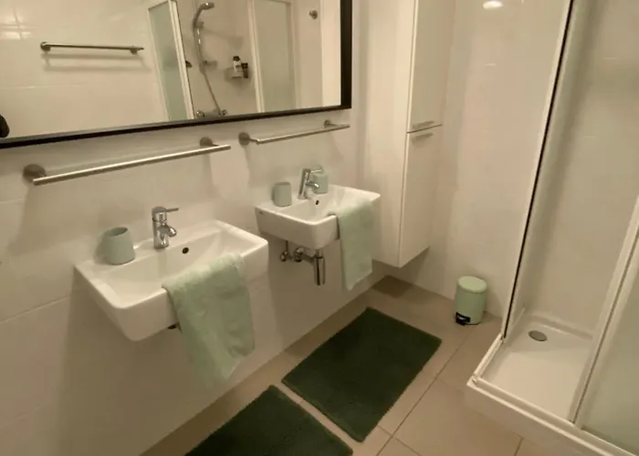 Gezellig Modern Met Optie Garagebox En In De Buurt Strand, Winkels En Restaurants Apartment