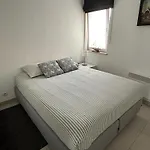 Gezellig Modern Met Optie Garagebox En In De Buurt Strand, Winkels En Restaurants 公寓 *