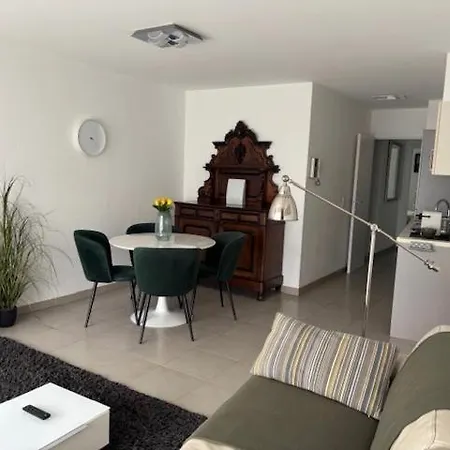 Lägenhet Gezellig Modern Met Optie Garagebox En In De Buurt Strand, Winkels En Restaurants