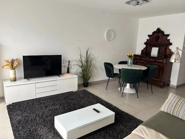 Gezellig Modern Met Optie Garagebox En In De Buurt Strand, Winkels En Restaurants * Oostende